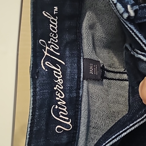 Universal Thread Supply 2/26S mid rise skinny jeans - Picture 3 of 5